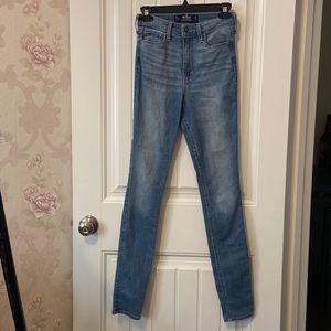 🆑Hollister Jeans 1L W25 L32
